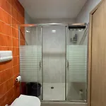 Apartment Diem Near Pazari I Ri *