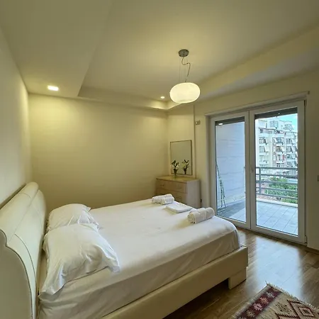 Appartement Diem Near Pazari I Ri