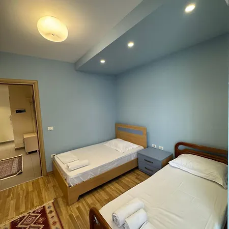 Diem Near Pazari I Ri Tirana