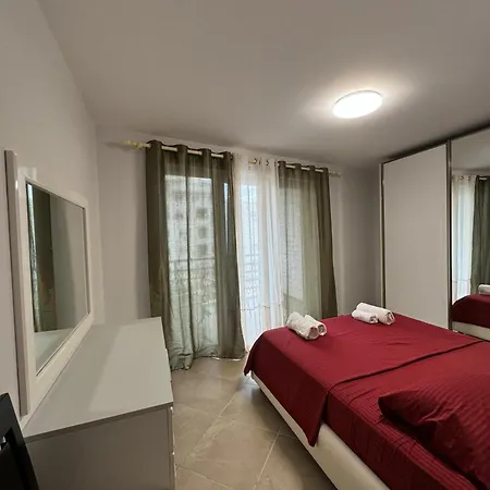 Apartman Diem Near Pazari I Ri