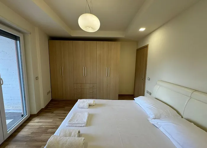 Apartman Diem Near Pazari I Ri Tirana