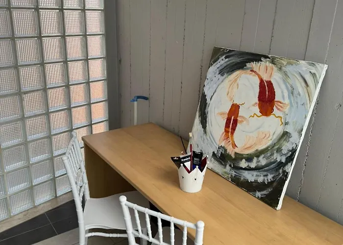 Diem Near Pazari I Ri * Тирана